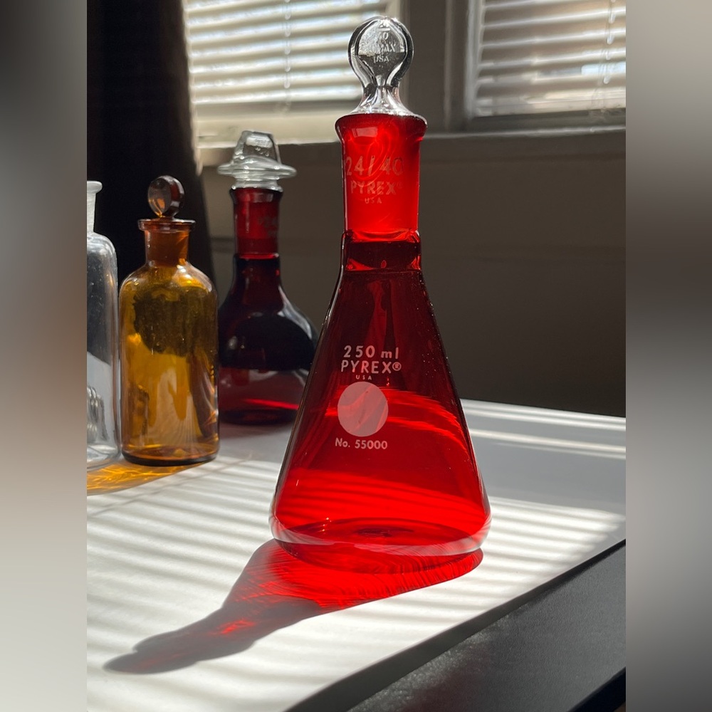 Authentic Pyrex Erlenmeyer Flask - Picture 9 of 12